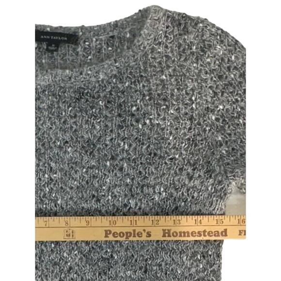 Ann Taylor Sweater Size Small (XS) Gray Marled Mohair Wool Blend Side Slits - Picture 8 of 9